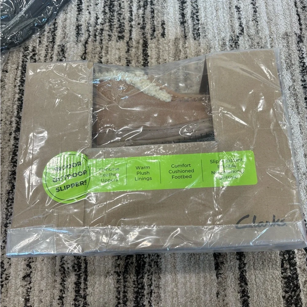 Clarks Brown Suede Shearling-Lined Slip-On‎ Loafers
